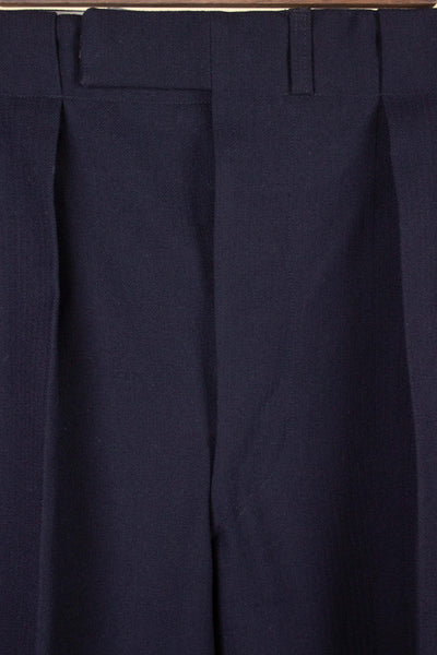 SWEDISH 1930S/1940S DARK BLUE THREE PIECE SINGLE BREASTED SUIT BY KABOM. SIZE CA EU 50-52