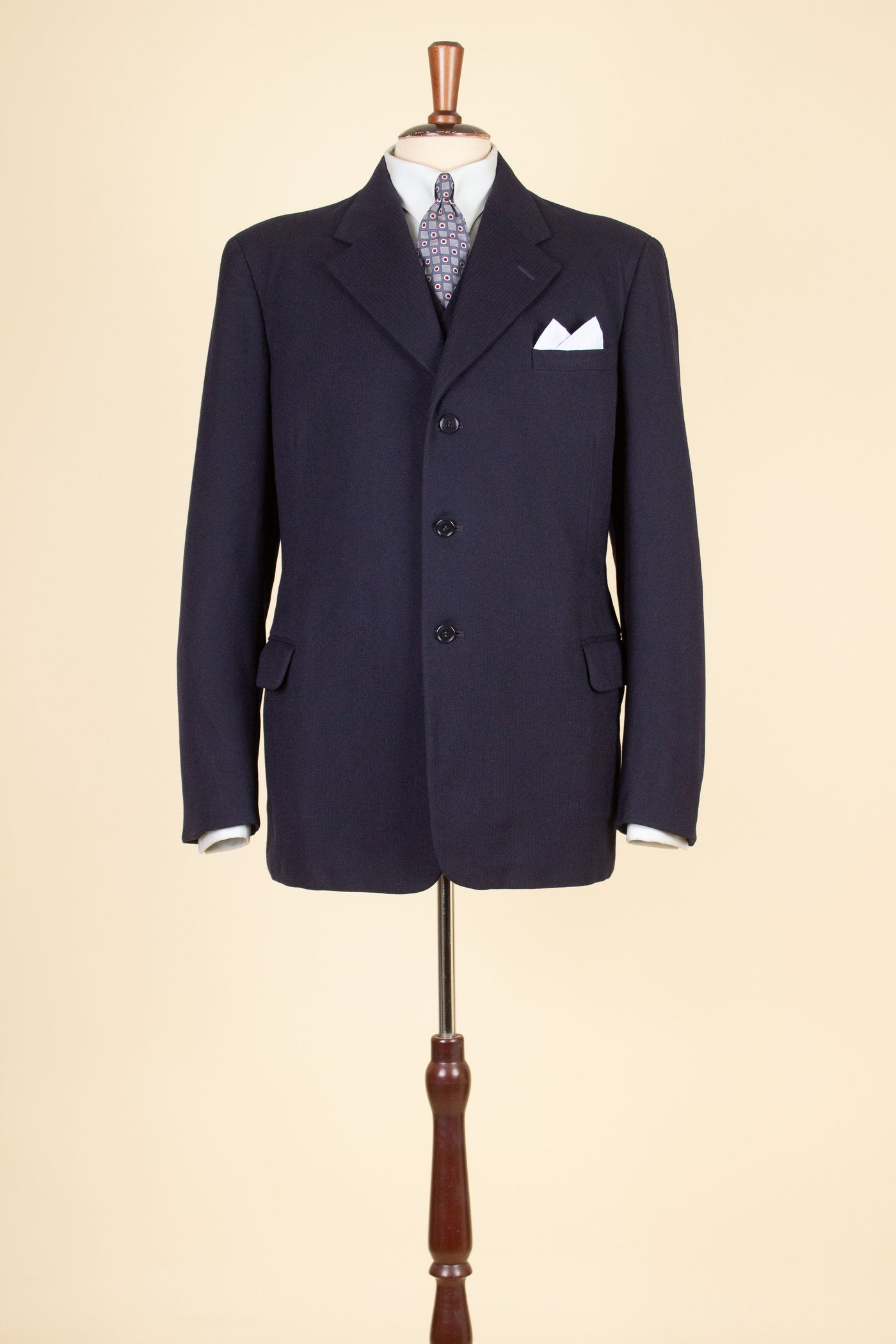 SWEDISH 1930S/1940S DARK BLUE THREE PIECE SINGLE BREASTED SUIT BY KABOM. SIZE CA EU 50-52