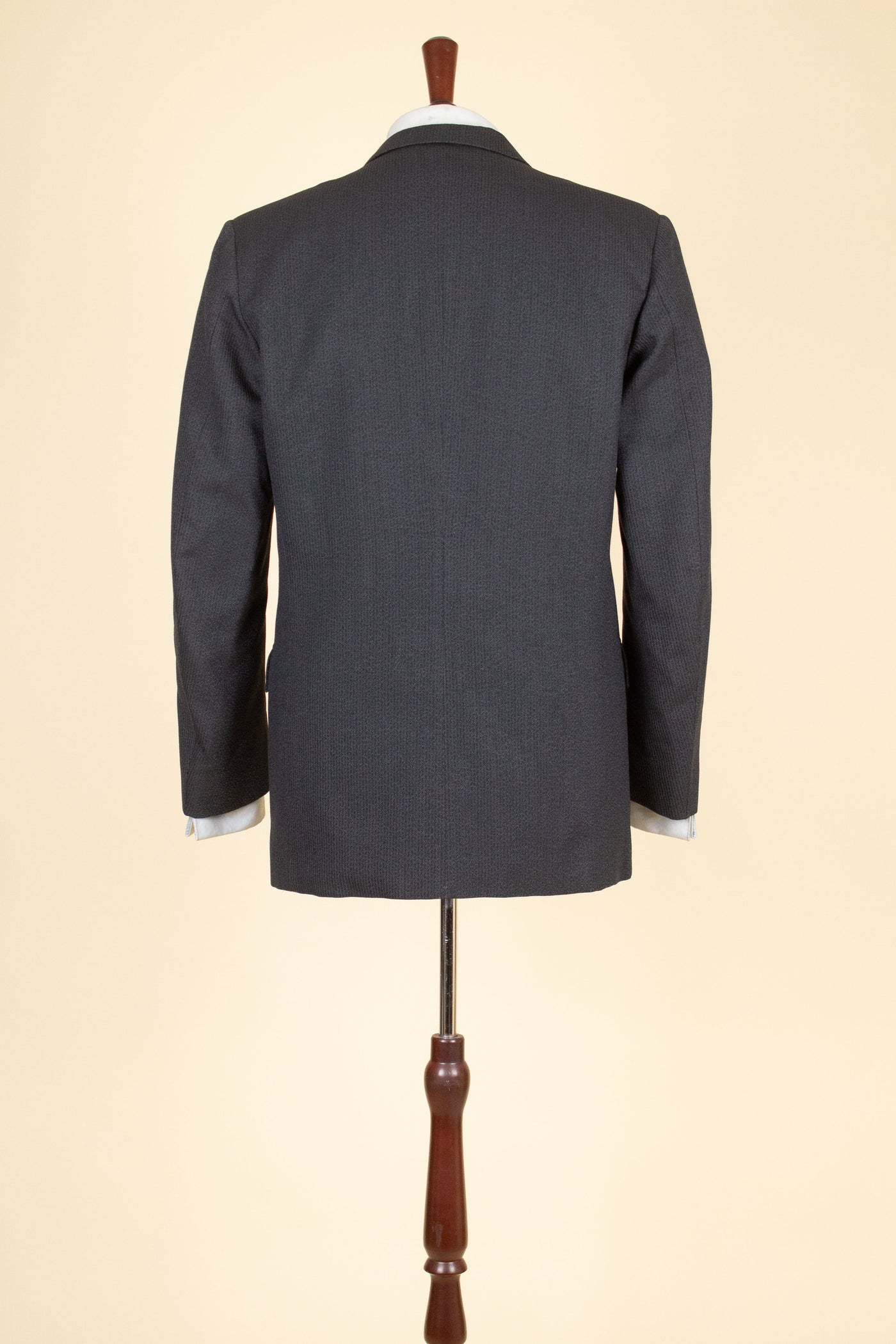 SWEDISH 1950S DARK GREY DOUBLE BREASTED TWO PIECE SUIT BY COLLIJNS. SIZE CA EU 46-48