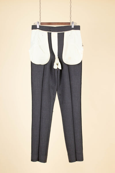 SWEDISH 1960S DARK GREY PINSTRIPED SINGLE BREASTED SUIT BY MAGNI. SIZE CA EU 48