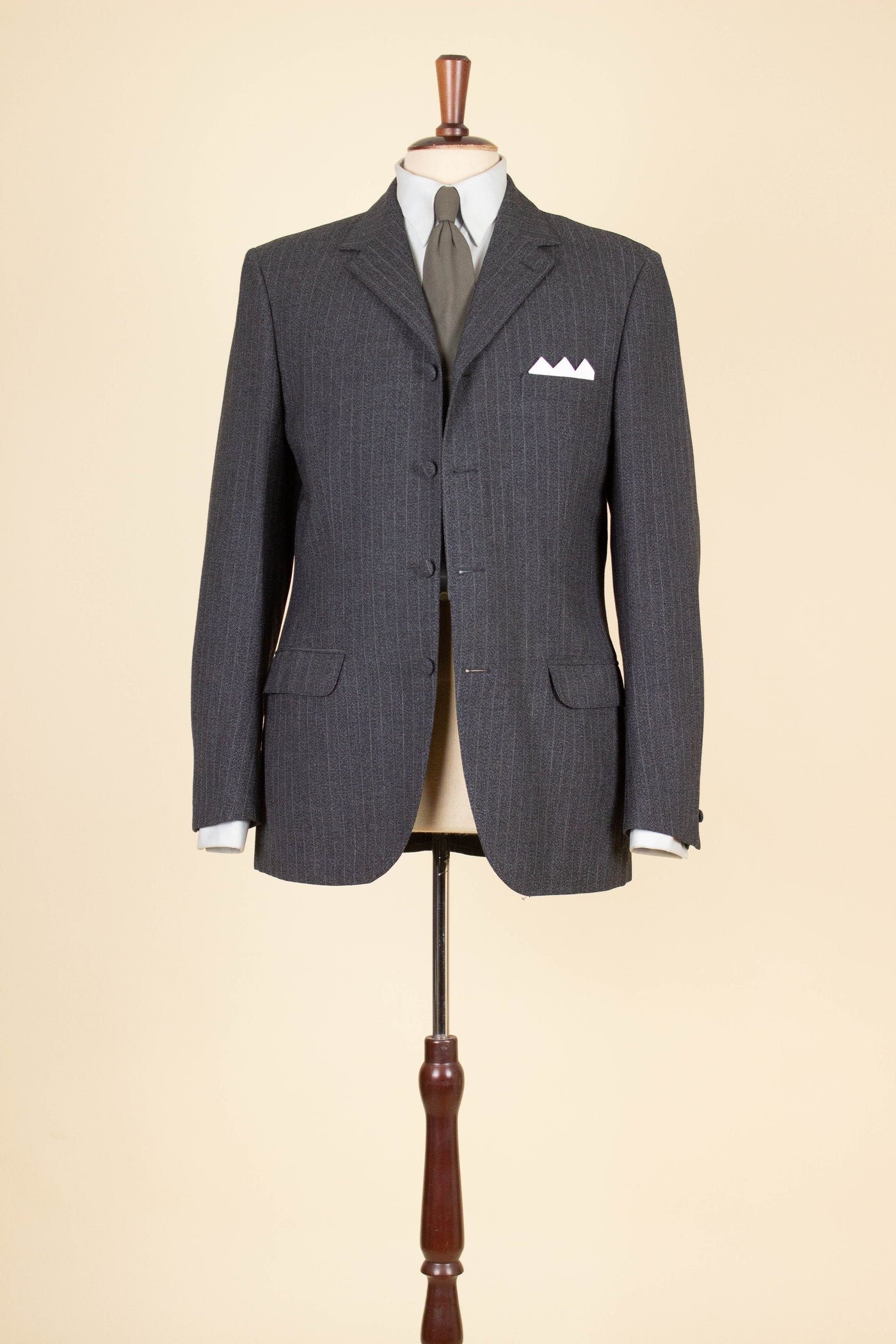 SWEDISH 1960S DARK GREY PINSTRIPED SINGLE BREASTED SUIT BY MAGNI. SIZE CA EU 48