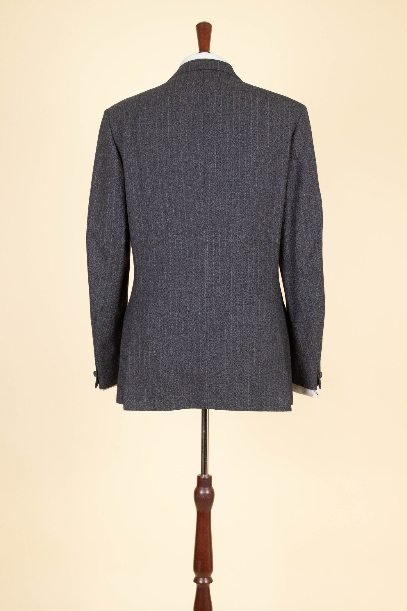 SWEDISH 1960S DARK GREY PINSTRIPED SINGLE BREASTED SUIT BY MAGNI. SIZE CA EU 48