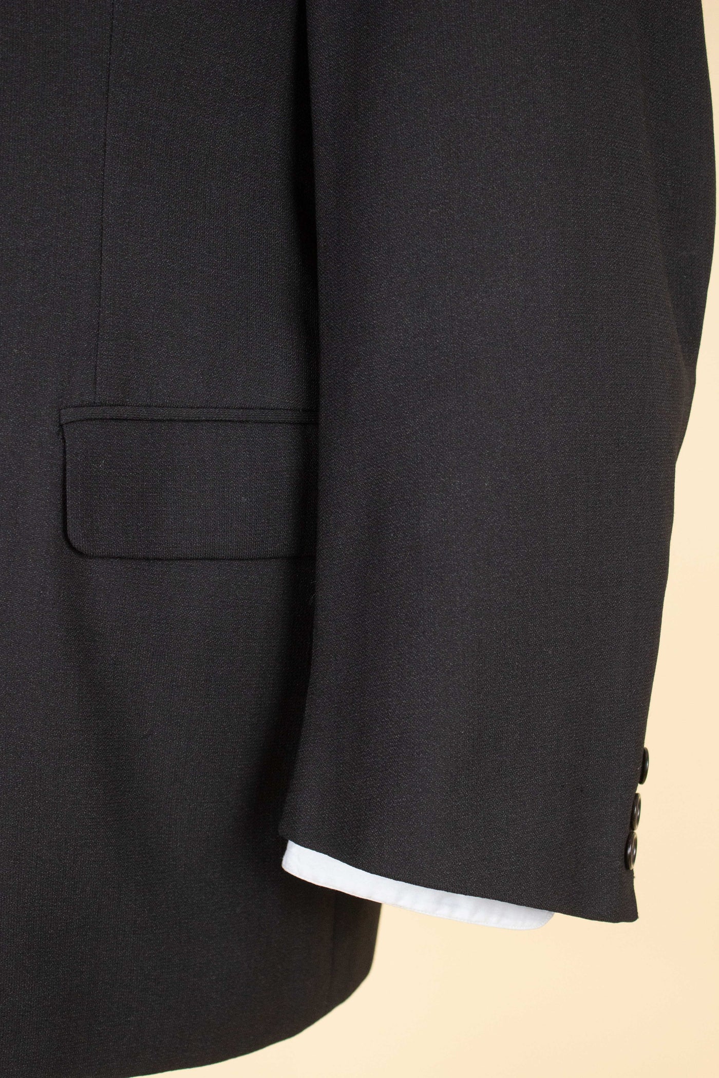 SWEDISH 1940s DARK GREY TWO PIECE SINGLE BREASTED SUIT. SIZE CA EU 54-56
