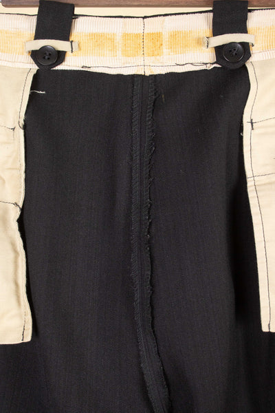 SWEDISH 1940s DARK GREY TWO PIECE SINGLE BREASTED SUIT. SIZE CA EU 54-56