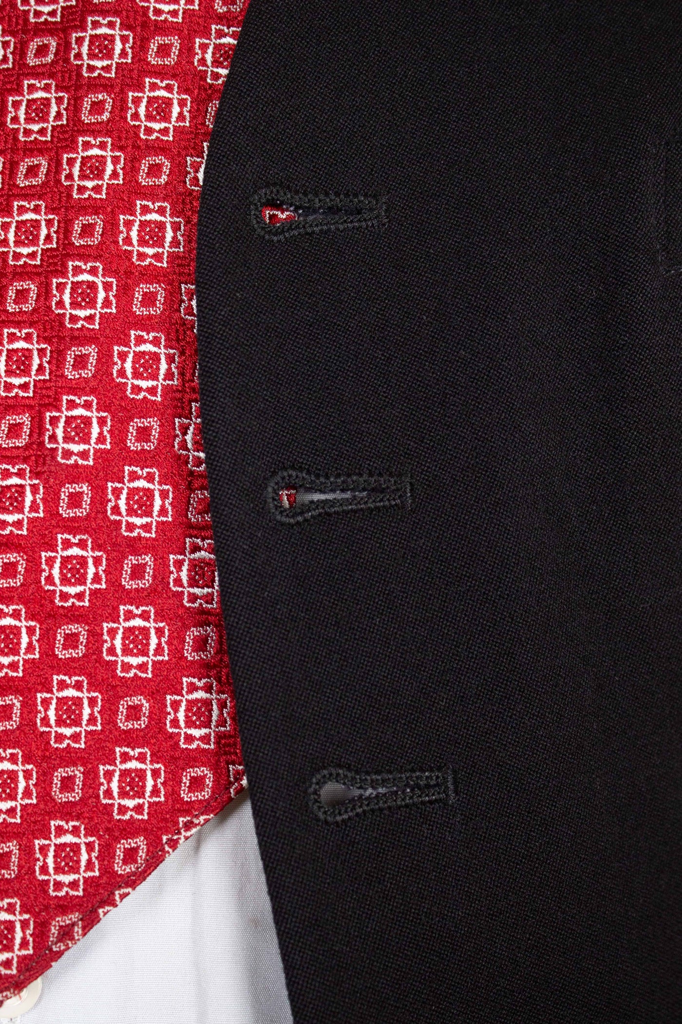 SWEDISH 1940S BLACK THREE PIECE SUIT BY SVENSK-ENGELSKA SKRÄDDERIET. SIZE CA EU 44-46