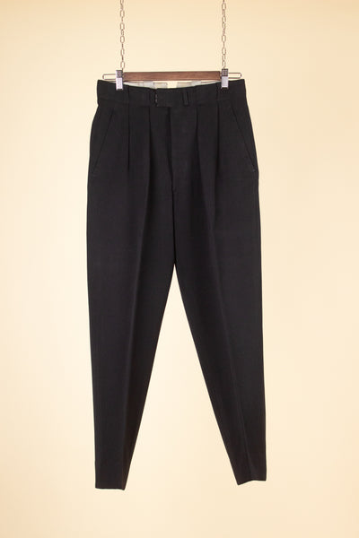SWEDISH 1940S BLACK THREE PIECE SUIT BY SVENSK-ENGELSKA SKRÄDDERIET. SIZE CA EU 44-46