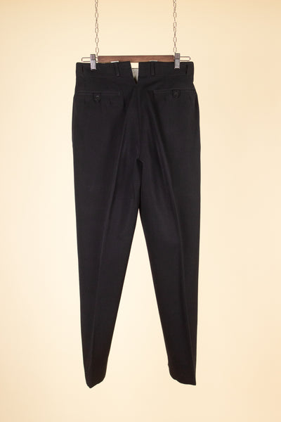 SWEDISH 1940S BLACK THREE PIECE SUIT BY SVENSK-ENGELSKA SKRÄDDERIET. SIZE CA EU 44-46