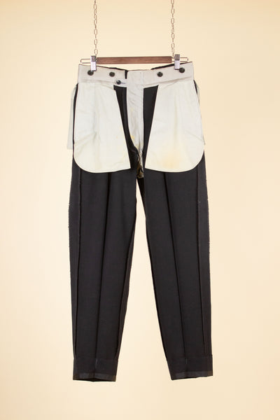 SWEDISH 1940S BLACK THREE PIECE SUIT BY SVENSK-ENGELSKA SKRÄDDERIET. SIZE CA EU 44-46