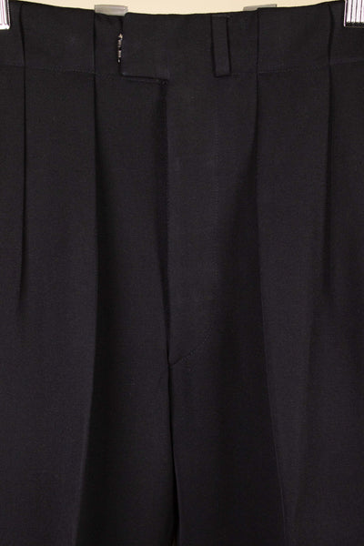 SWEDISH 1940S BLACK THREE PIECE SUIT BY SVENSK-ENGELSKA SKRÄDDERIET. SIZE CA EU 44-46