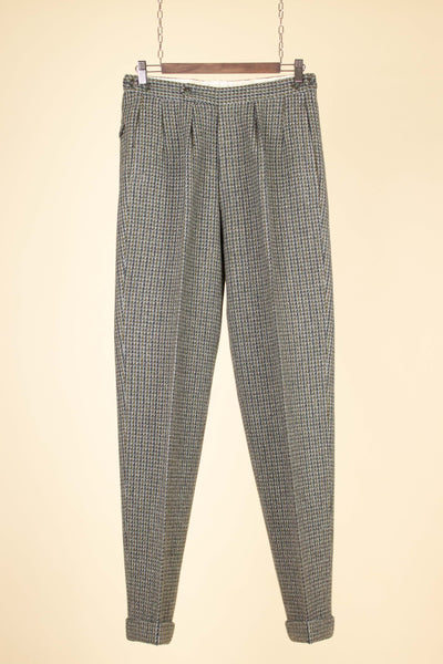 BRITISH 1960S GREY/YELLOW/GREEN PATTERNED THREE PIECE HARRIS TWEED SUIT. SIZE CA EU 44-46