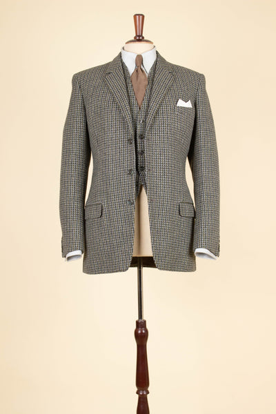 BRITISH 1960S GREY/YELLOW/GREEN PATTERNED THREE PIECE HARRIS TWEED SUIT. SIZE CA EU 44-46