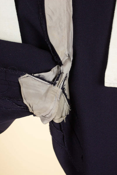 SWEDISH 1940S/1950S DARK BLUE SINGLE BREASTED TWO PIECE SUIT BY KABOM. SIZE CA EU 52