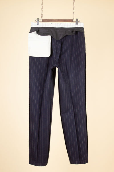 BRITISH 1969 DARK BLUE DOUBLE BREASTED PINSTRIPE BESPOKE SUIT BY HICKS AND SONS. SIZE CA EU 48