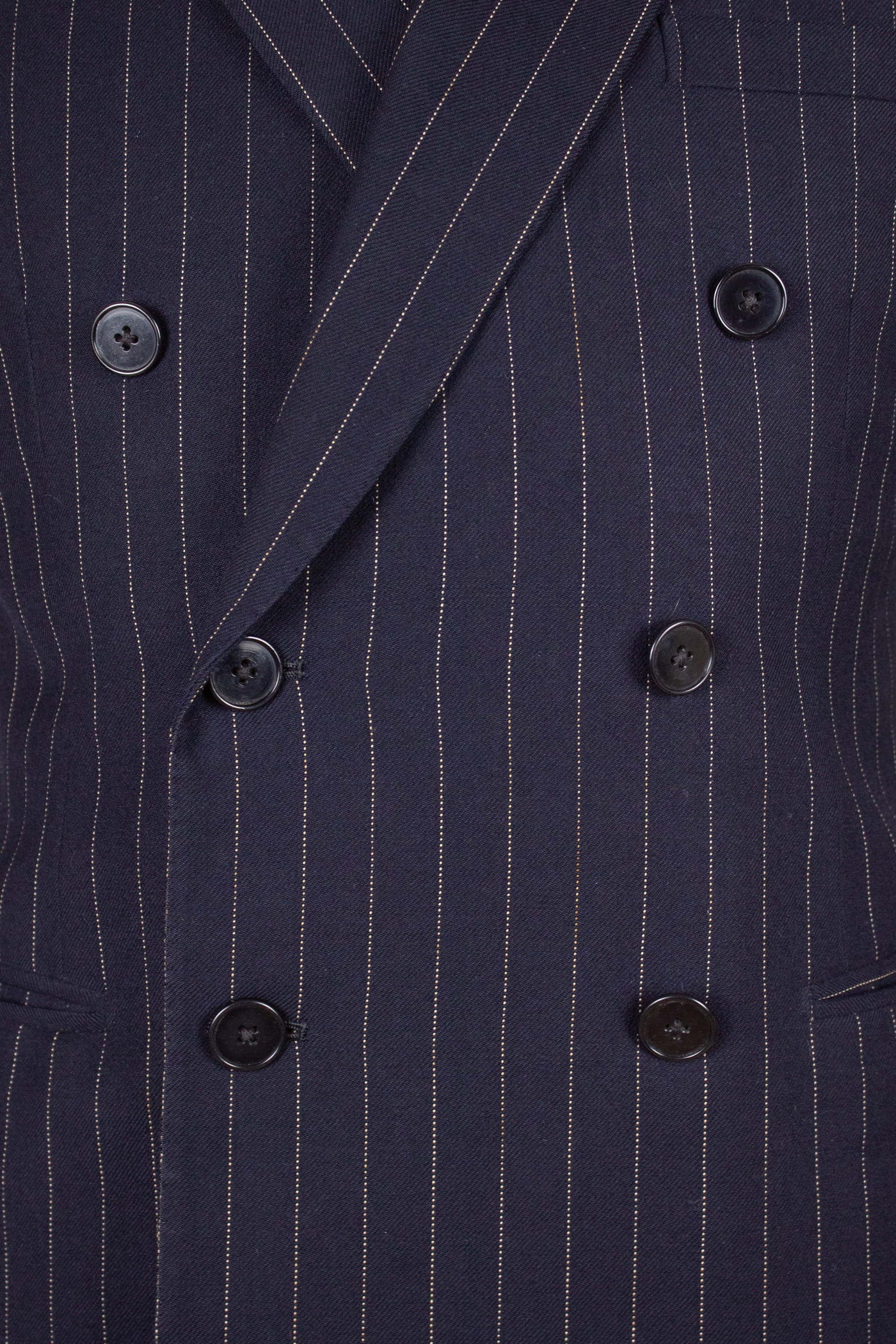 BRITISH 1969 DARK BLUE DOUBLE BREASTED PINSTRIPE BESPOKE SUIT BY HICKS AND SONS. SIZE CA EU 48