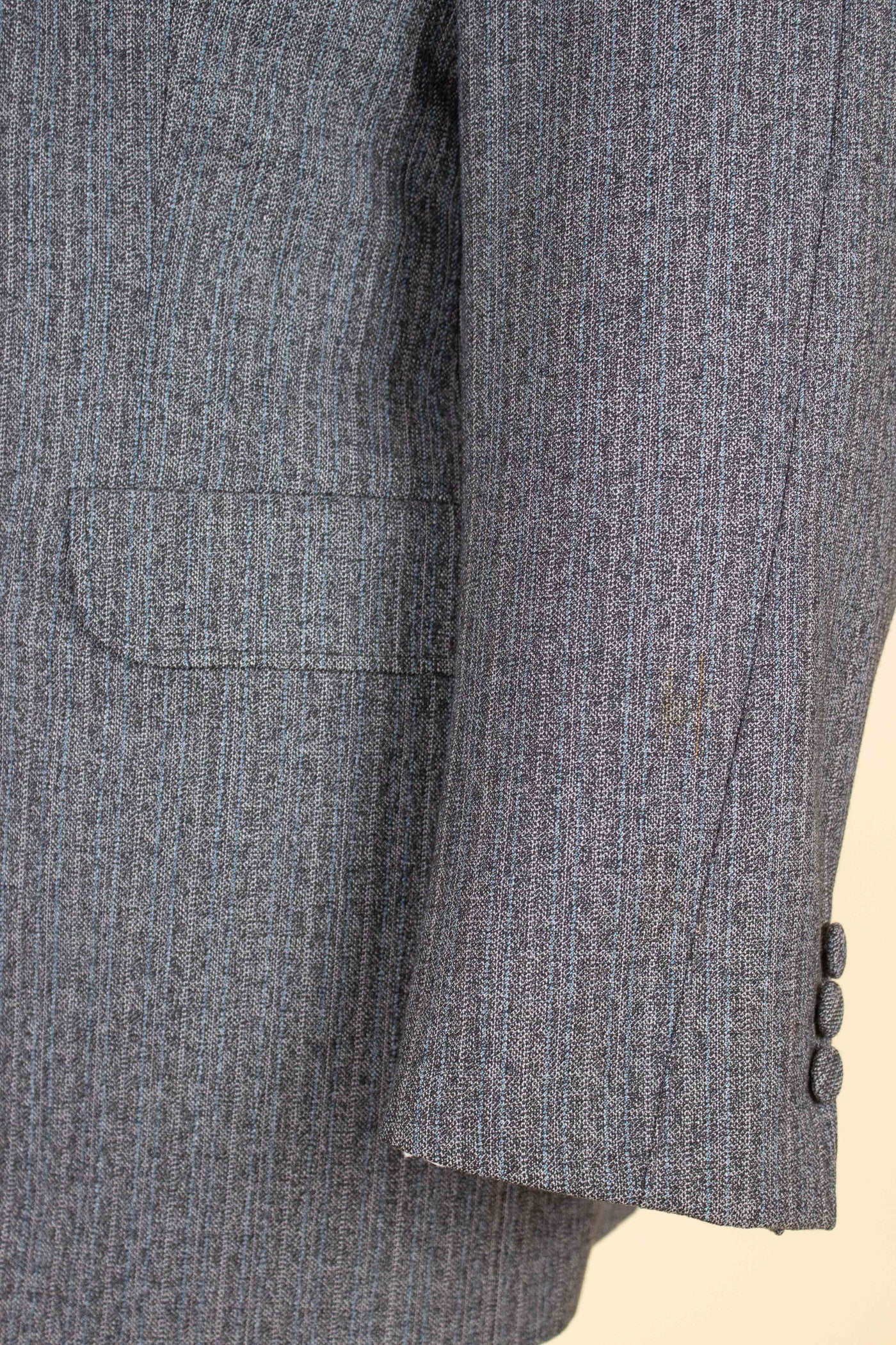 SWEDISH 1960S GREY TWO PIECE SINGLE BREASTED SUIT BY HAGENFELDT. SIZE CA EU 48