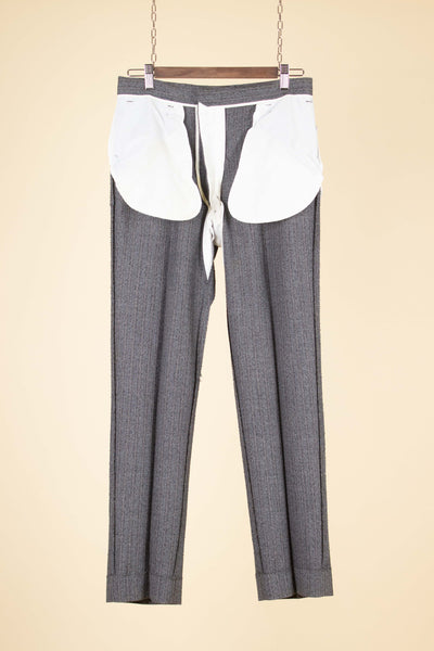 SWEDISH 1960S GREY TWO PIECE SINGLE BREASTED SUIT BY HAGENFELDT. SIZE CA EU 48