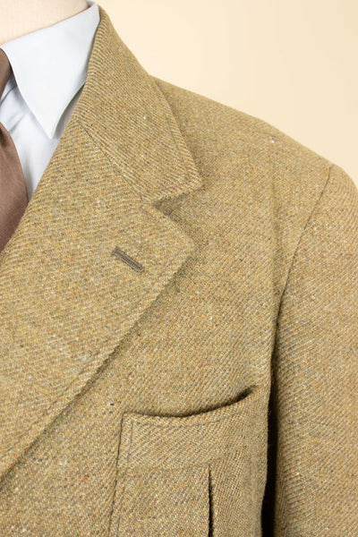 SWEDISH 1930S GREEN THREE PIECE TWEED BESPOKE SPORT SUIT. SIZE CA EU 58