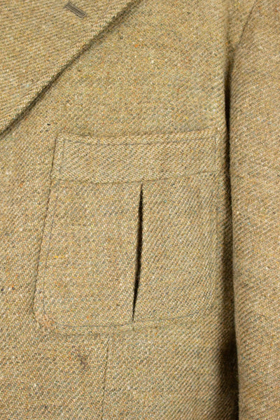SWEDISH 1930S GREEN THREE PIECE TWEED BESPOKE SPORT SUIT. SIZE CA EU 58