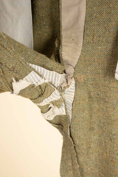 SWEDISH 1930S GREEN THREE PIECE TWEED BESPOKE SPORT SUIT. SIZE CA EU 58