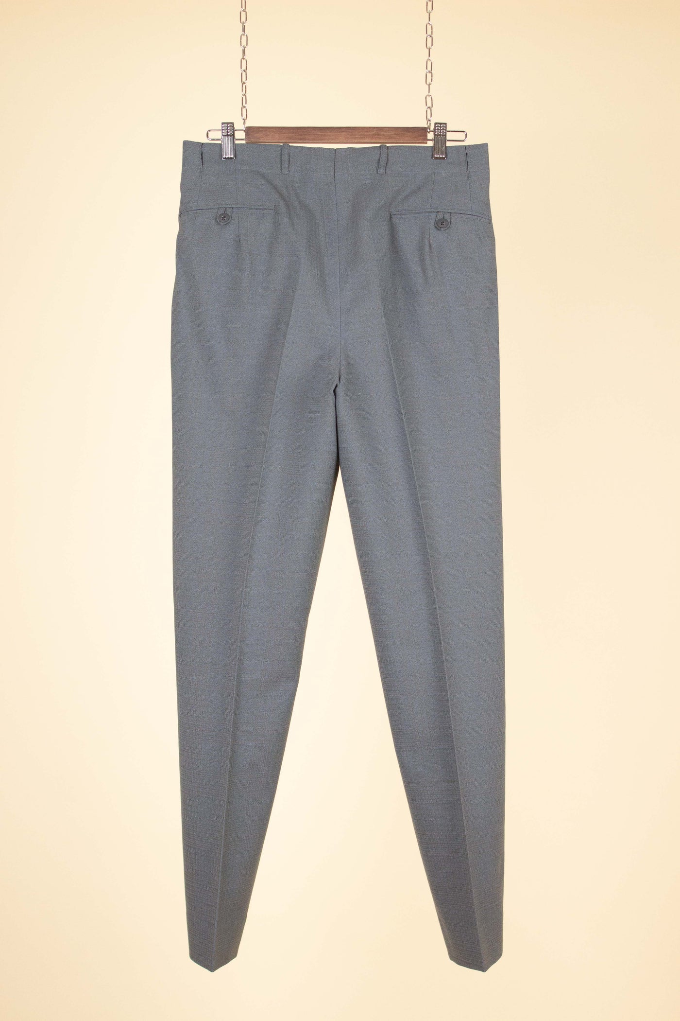 SWEDISH 1950S GREY SINGLE BREASTED TWO PIECE SUIT BY KRISTIANSSON. SIZE CA EU 48