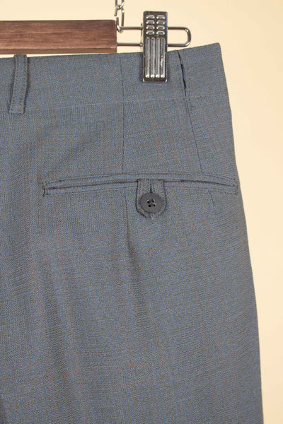 SWEDISH 1950S GREY SINGLE BREASTED TWO PIECE SUIT BY KRISTIANSSON. SIZE CA EU 48