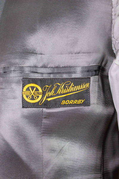 SWEDISH 1950S GREY SINGLE BREASTED TWO PIECE SUIT BY KRISTIANSSON. SIZE CA EU 48
