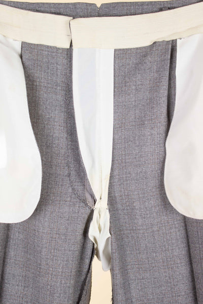 SWEDISH 1960S GREY TWO PIECE SINGLE BREASTED SUIT BY JUNESCO. SIZE CA EU 54