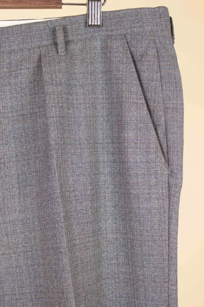 SWEDISH 1960S GREY TWO PIECE SINGLE BREASTED SUIT BY JUNESCO. SIZE CA EU 54