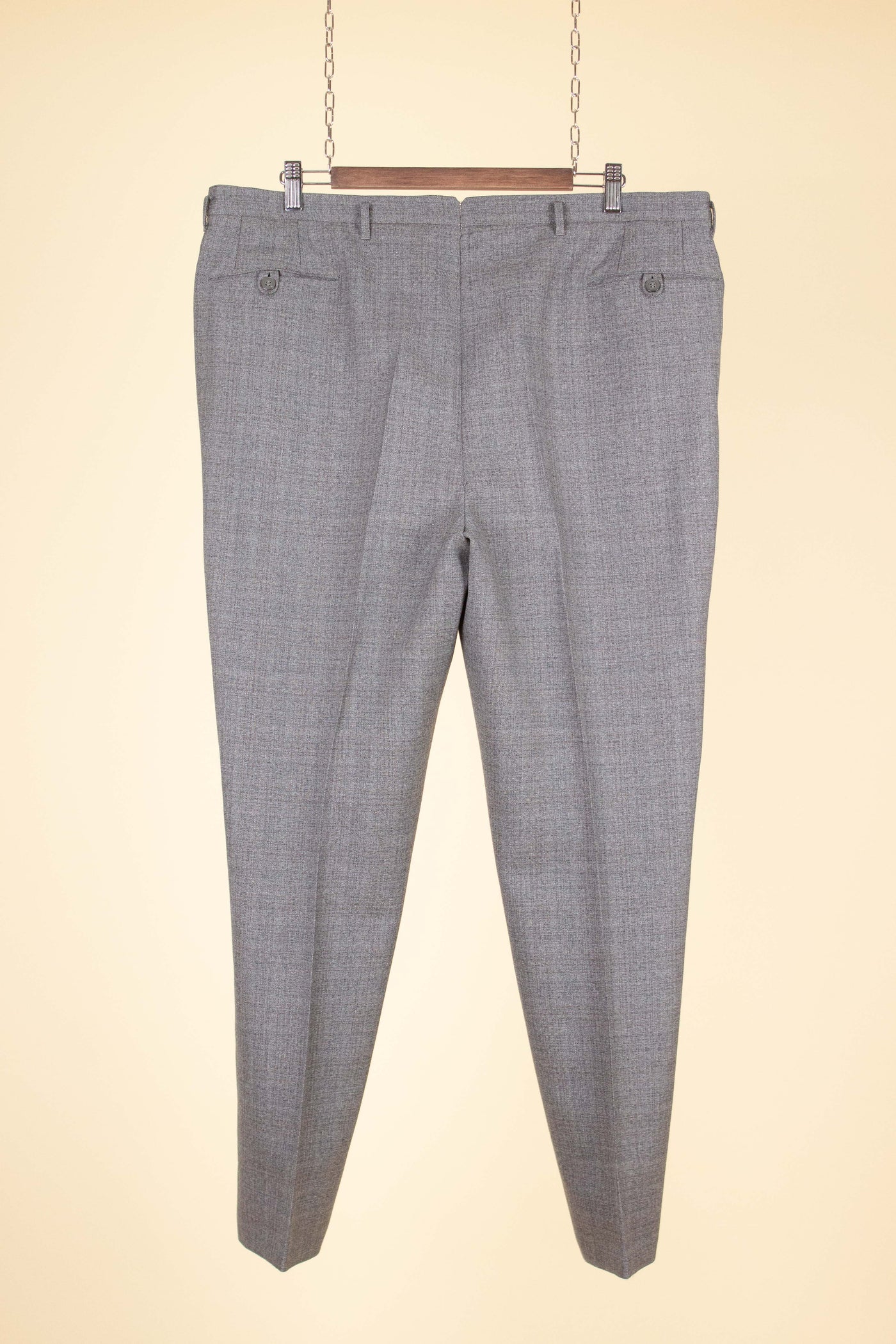 SWEDISH 1960S GREY TWO PIECE SINGLE BREASTED SUIT BY JUNESCO. SIZE CA EU 54