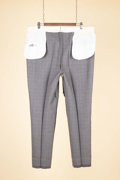 SWEDISH 1960S GREY TWO PIECE SINGLE BREASTED SUIT BY JUNESCO. SIZE CA EU 54