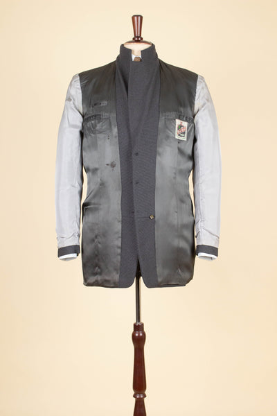 SWEDISH 1940S/1950S GREY TWO PIECE SINGLE BREASTED SUIT. SIZE CA EU 50