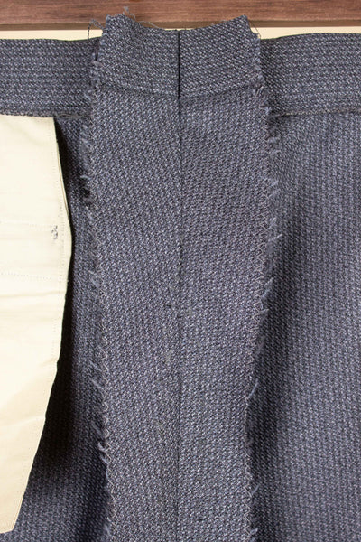 SWEDISH 1960 MEDIUM GREY SINGLE BREASTED TWO PIECE BESPOKE SUIT BY OLSSONS. SIZE CA EU 50-52
