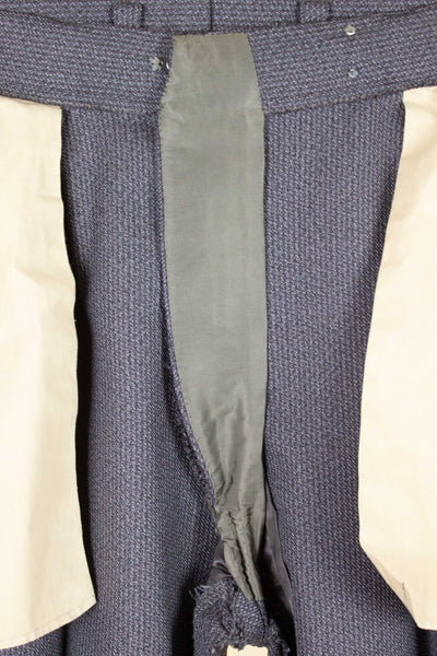 SWEDISH 1960 MEDIUM GREY SINGLE BREASTED TWO PIECE BESPOKE SUIT BY OLSSONS. SIZE CA EU 50-52