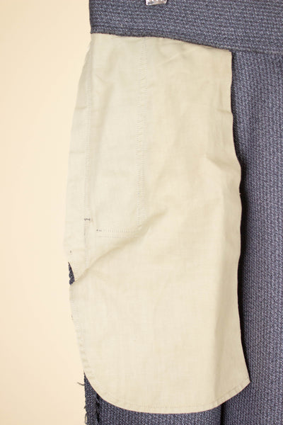 SWEDISH 1960 MEDIUM GREY SINGLE BREASTED TWO PIECE BESPOKE SUIT BY OLSSONS. SIZE CA EU 50-52