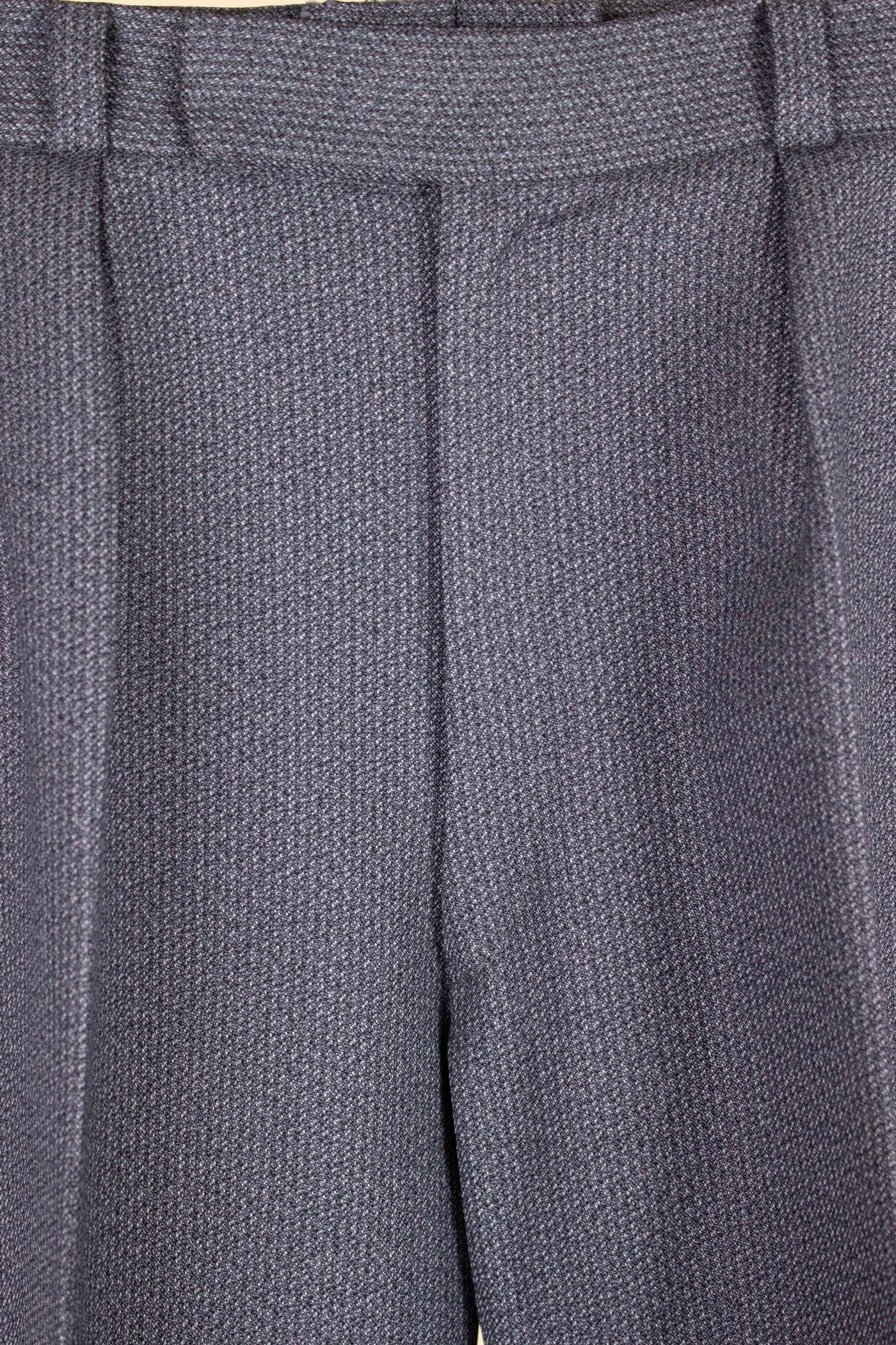 SWEDISH 1960 MEDIUM GREY SINGLE BREASTED TWO PIECE BESPOKE SUIT BY OLSSONS. SIZE CA EU 50-52