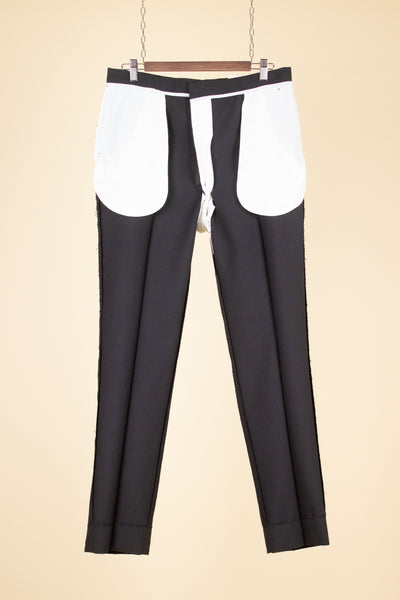 SWEDISH 1960S BLACK TWO PIECE DOUBLE BREASTED DEADSTOCK SUIT BY STRANDS. SIZE CA EU 50
