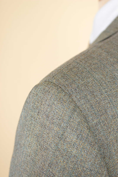 SWEDISH 1960S GREEN TWO PIECE SINGLE BREASTED DEADSTOCK SUIT BY JUNEX. SIZE CA EU 50