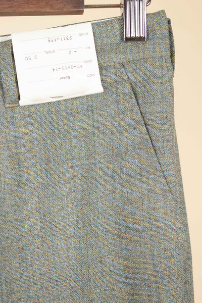 SWEDISH 1960S GREEN TWO PIECE SINGLE BREASTED DEADSTOCK SUIT BY JUNEX. SIZE CA EU 50