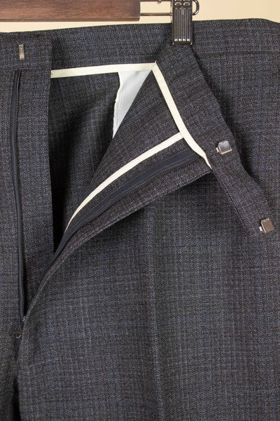 SWEDISH 1960S GREY CHECKERED TWO PIECE SUIT BY SCHLASBERGS. SIZE CA EU 50