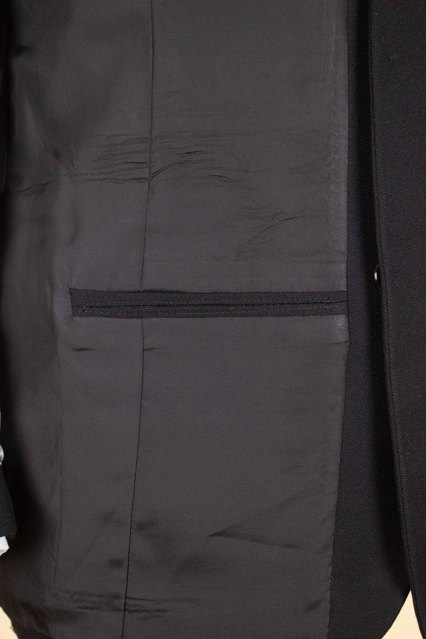 SWEDISH 1950S BLACK TWO PIECE SINGLE BREASTED WOOL WORSTED SUIT BY NOBEL. SIZE CA EU 52