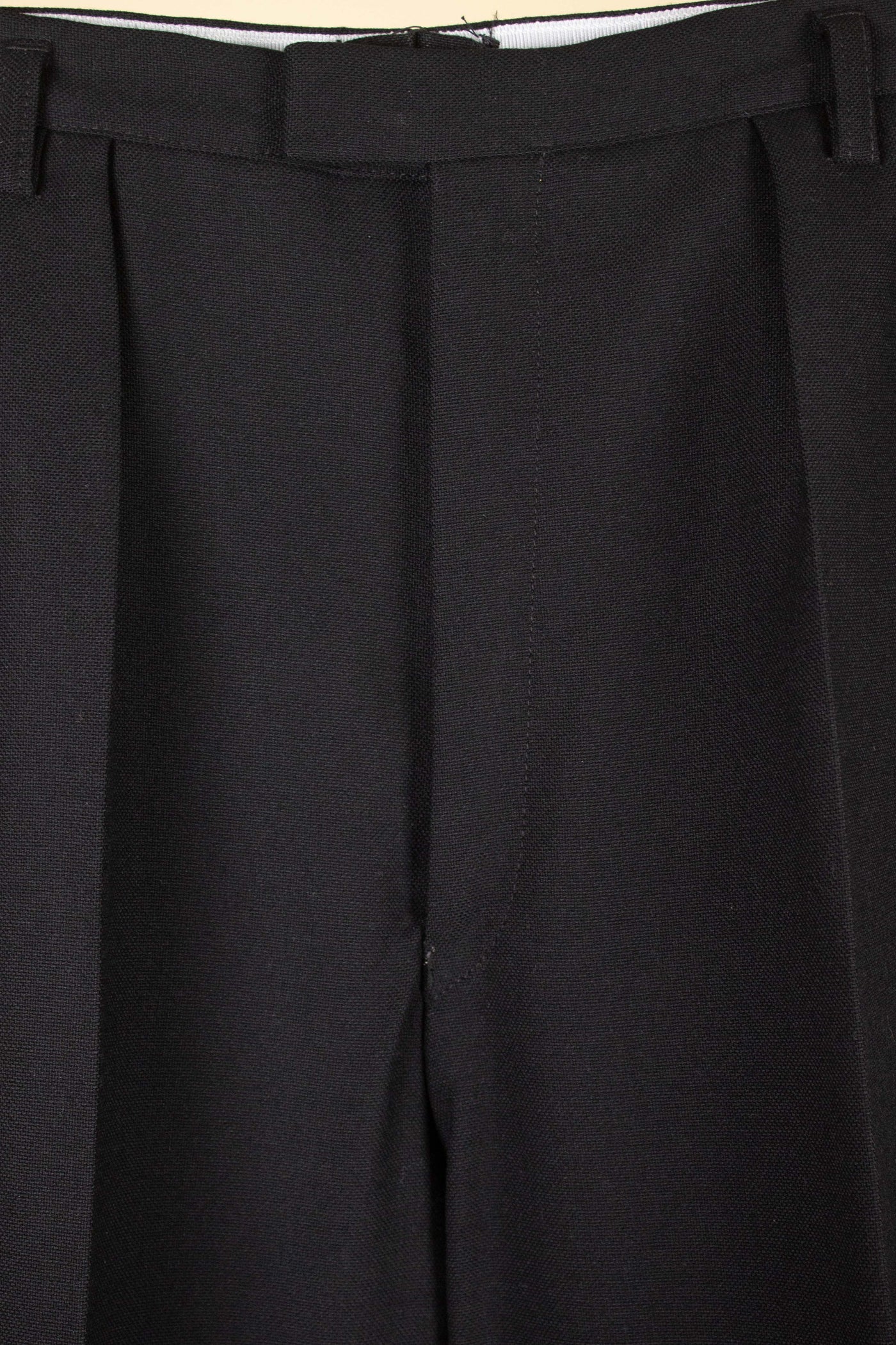 SWEDISH 1950S BLACK TWO PIECE SINGLE BREASTED WOOL WORSTED SUIT BY NOBEL. SIZE CA EU 52