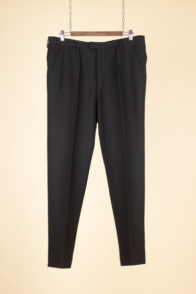 SWEDISH 1950S BLACK TWO PIECE SINGLE BREASTED WOOL WORSTED SUIT BY NOBEL. SIZE CA EU 52
