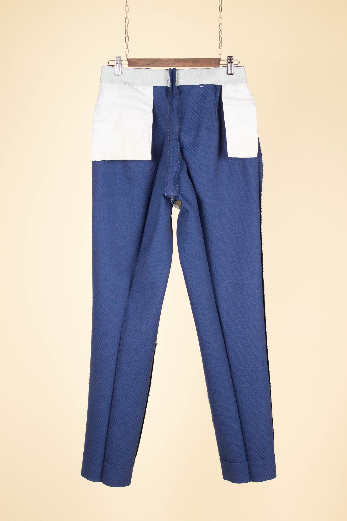 SWEDISH 1940S/1950S BLUE TWO PIECE SINGLE BREASTED SUIT WITH STRIPES BY FUNK. SIZE CA EU 46-48
