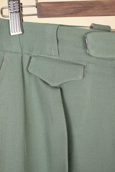 SWEDISH 1940S SAGE-GREEN TWO PIECE SINGLE BREASTED SUIT BY AB ELIT. SIZE CA EU 46 SHORT