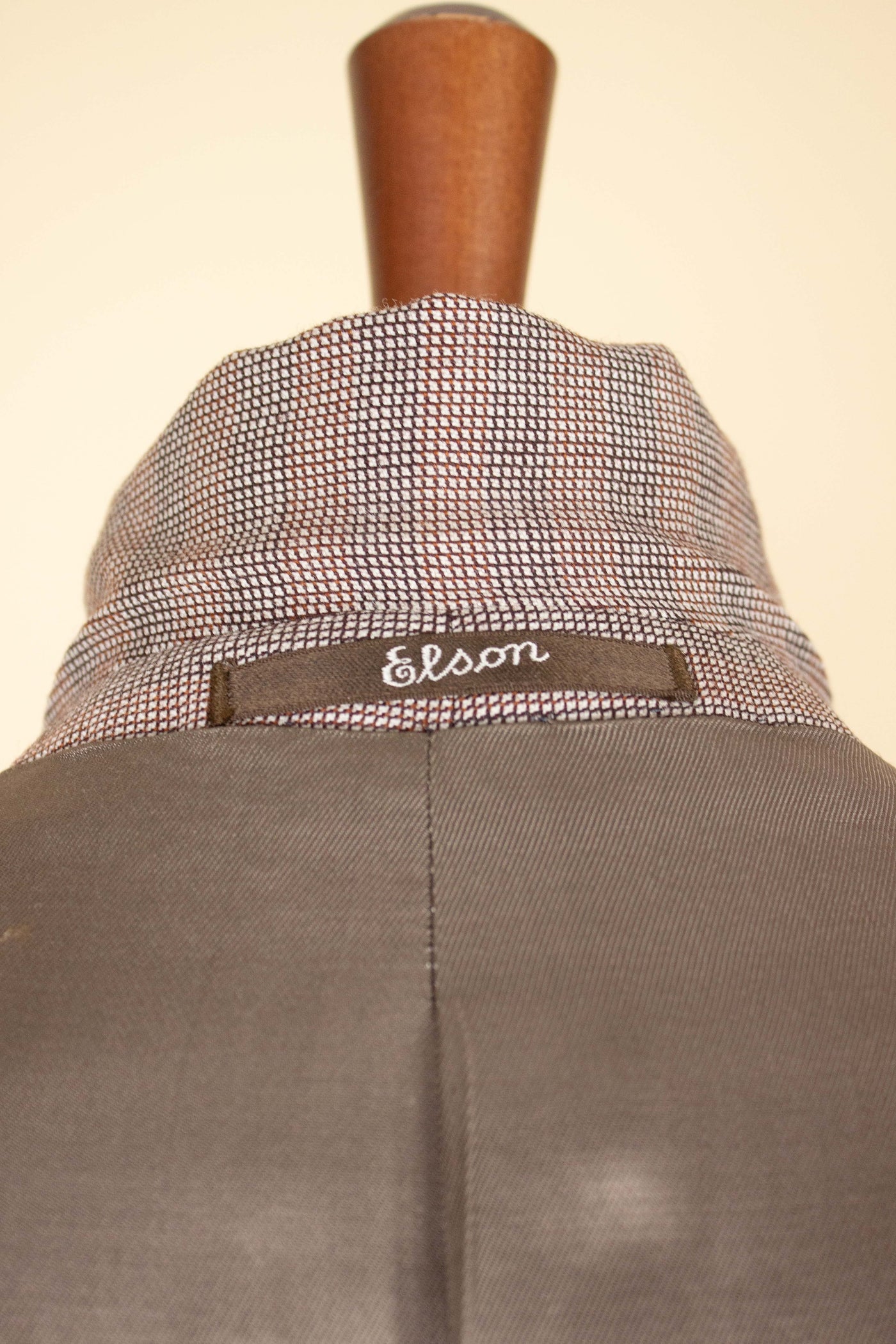 SWEDISH 1940S BROWN STRIPED TWO PIECE DEADSTOCK SINGLE BREASTED SUIT BY ELSON. SIZE CA EU 46