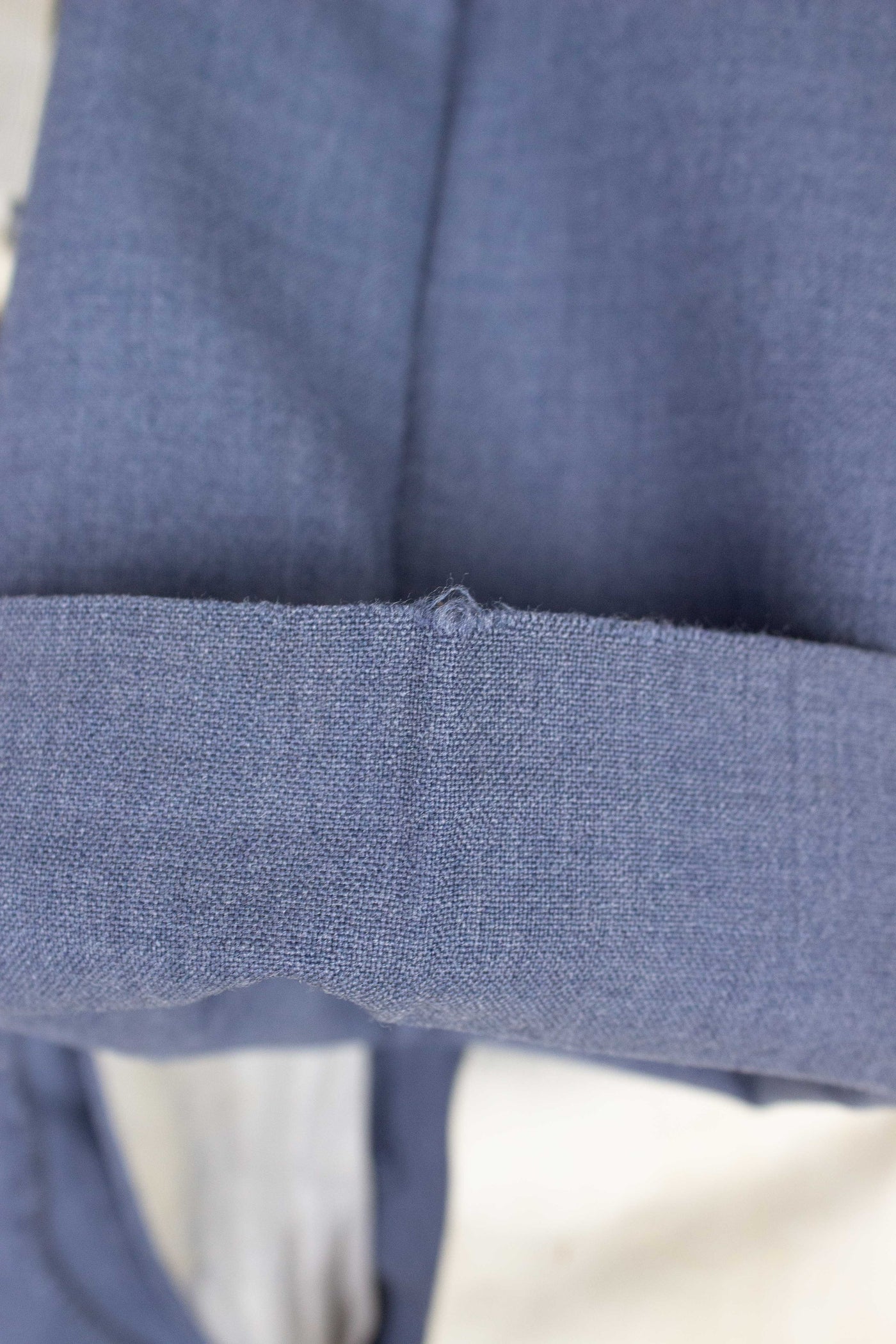SWEDISH 1940S/1950S LIGHT BLUE TWO PIECE SINGLE BREASTED SUIT BY MASTERHAND. SIZE CA EU 46-48