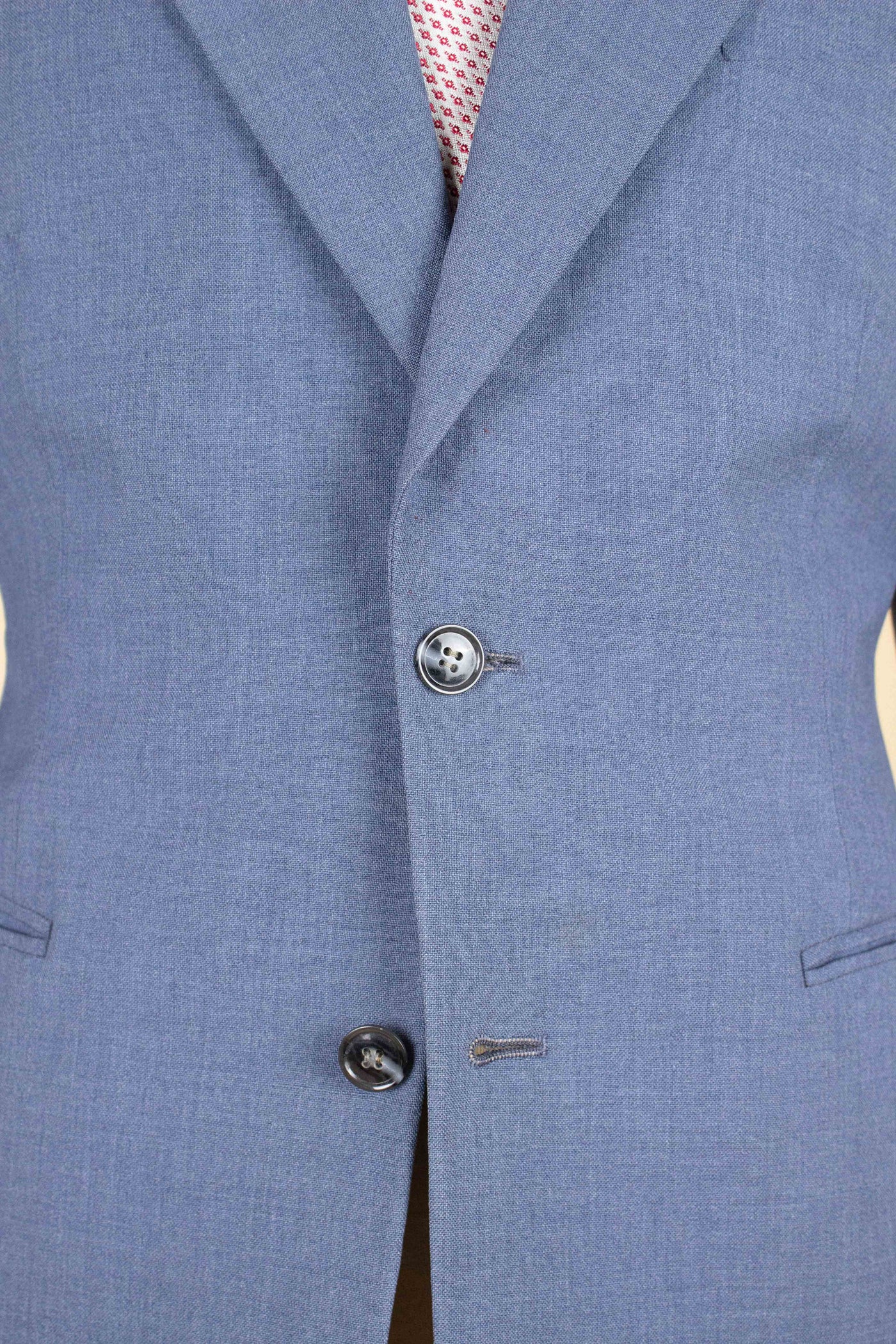 SWEDISH 1940S/1950S LIGHT BLUE TWO PIECE SINGLE BREASTED SUIT BY MASTERHAND. SIZE CA EU 46-48