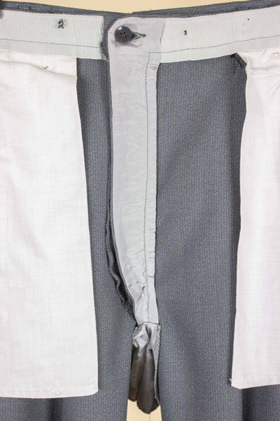 SWEDISH 1950S GREY TWO PIECE SINGLE BREASTED DEADSTOCK SUIT BY SCHLASBERGS. SIZE CA EU 48
