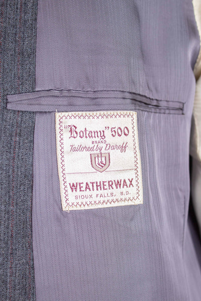 AMERICAN 1958 GREY/RED STRIPED TWO PIECE SINGLE BREASTED SUIT BY BOTANY 500. SIZE CA EU 52
