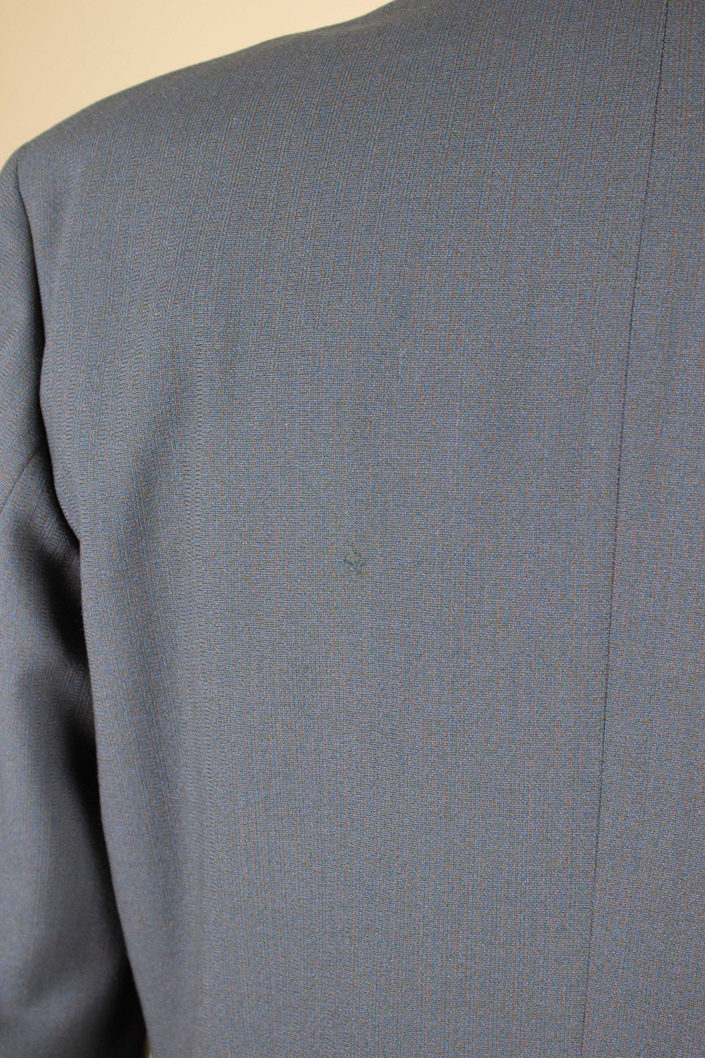SWEDISH 1950S GREY TWO PIECE SINGLE BREASTED DEADSTOCK SUIT BY SIR. SIZE CA EU 48-50